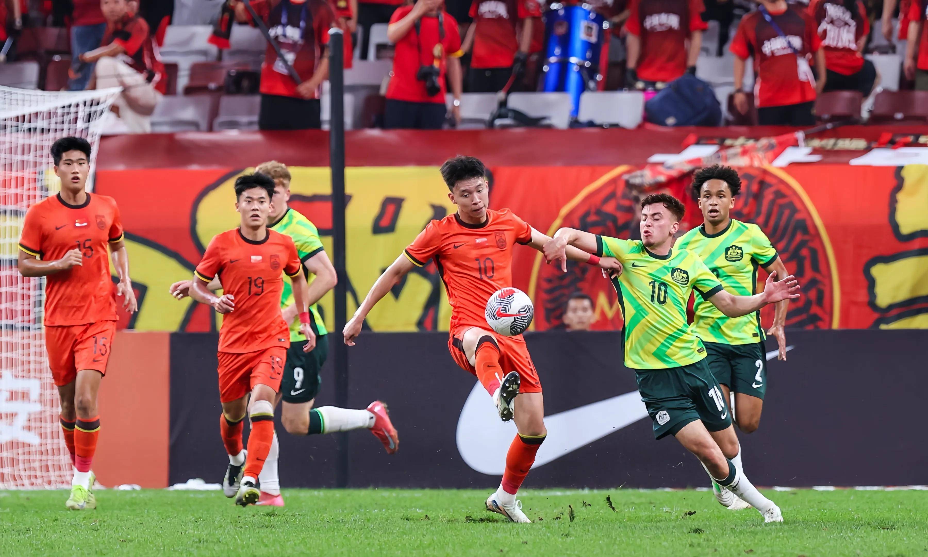 战术战役！中国队打破对手围困的简单介绍