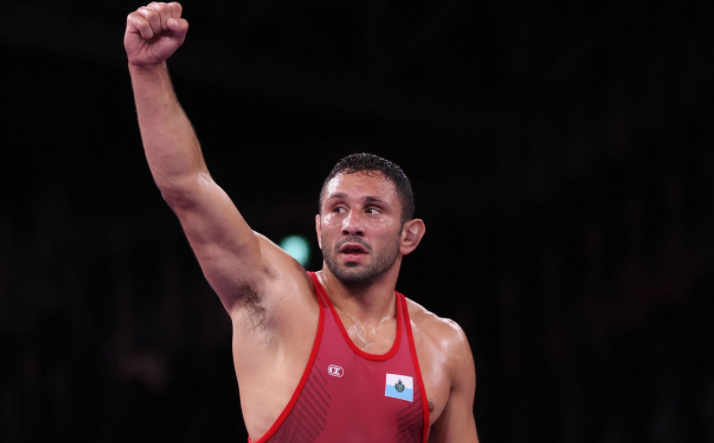 印度代表团斩获篮球比赛胜利