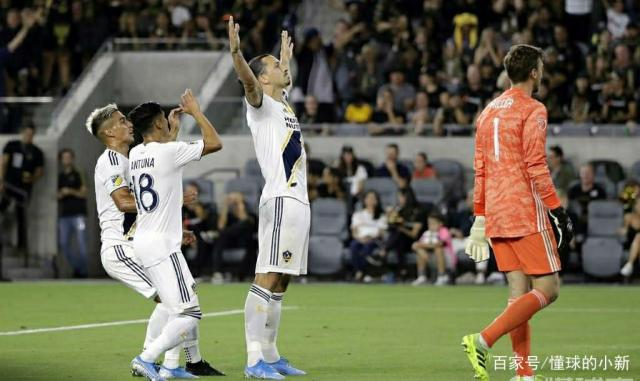 包含西班牙横扫那不勒斯，伊布统治全场的词条