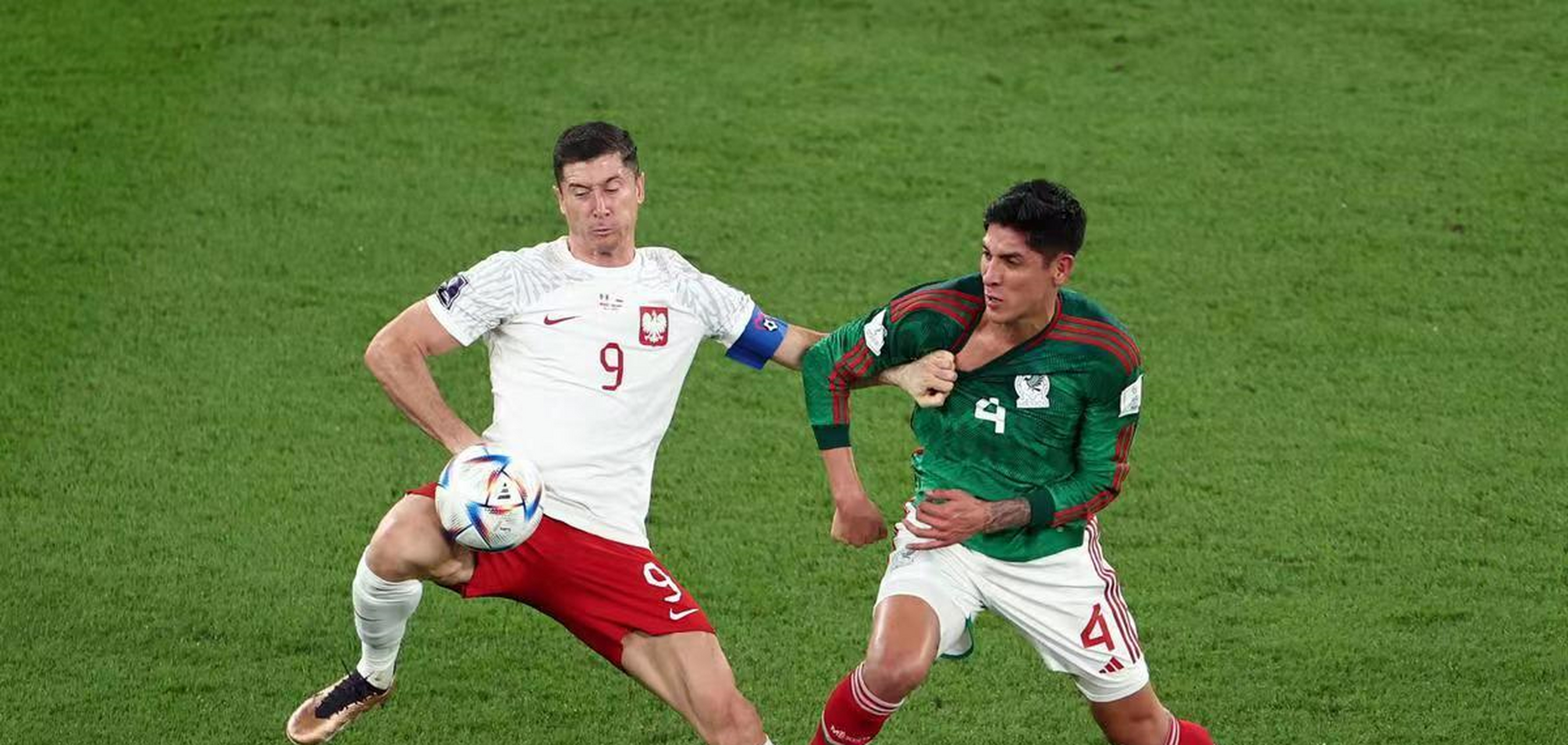 关于沙特阿拉伯球员在比赛中力挽狂澜的信息