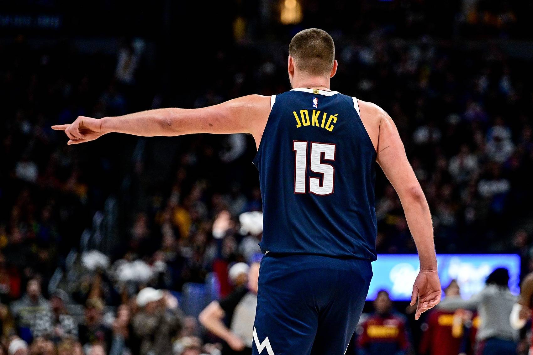 关于马刺绝杀尼克斯，约基奇刷新纪录的信息