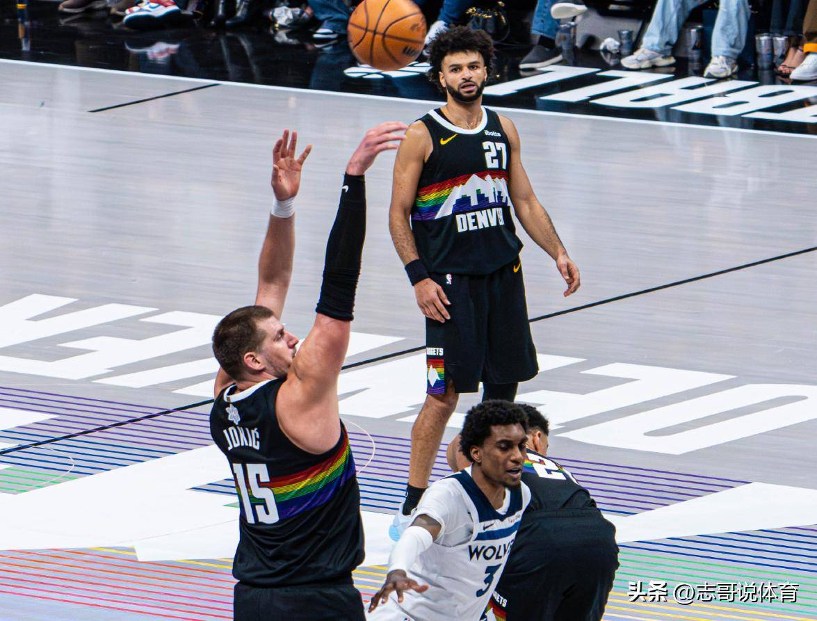 关于马刺绝杀尼克斯，约基奇刷新纪录的信息