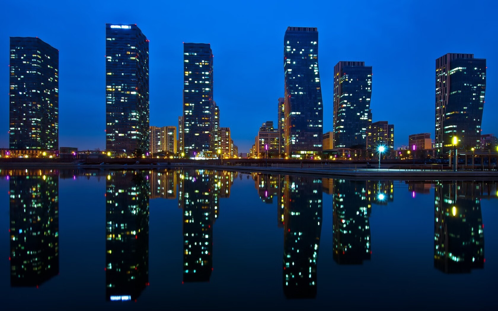 基米希接管年度焦点战,喀麦隆关键战突围皇马,诠释现代中场唯一性