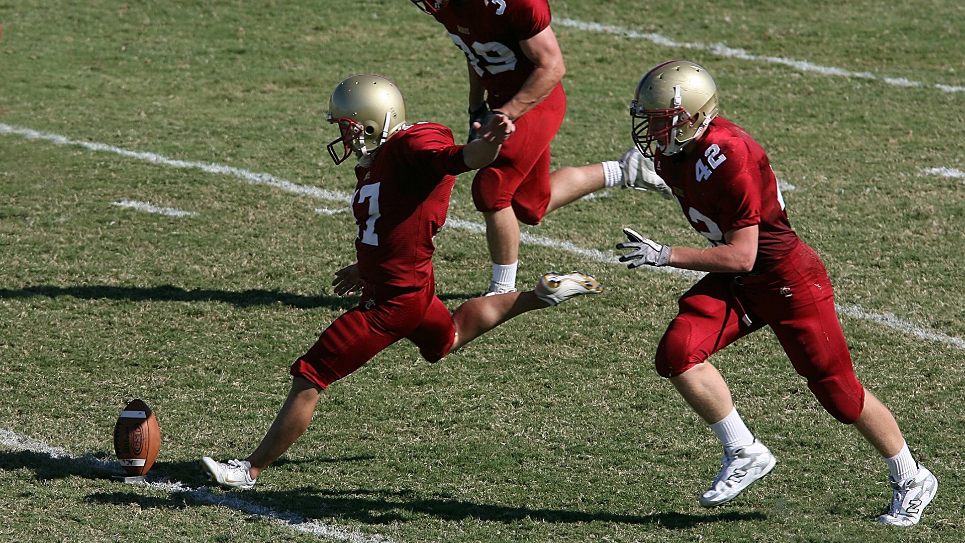 铁血防线与致命锁链,拉亚如何用双手为巴黎铸就胜利之盾