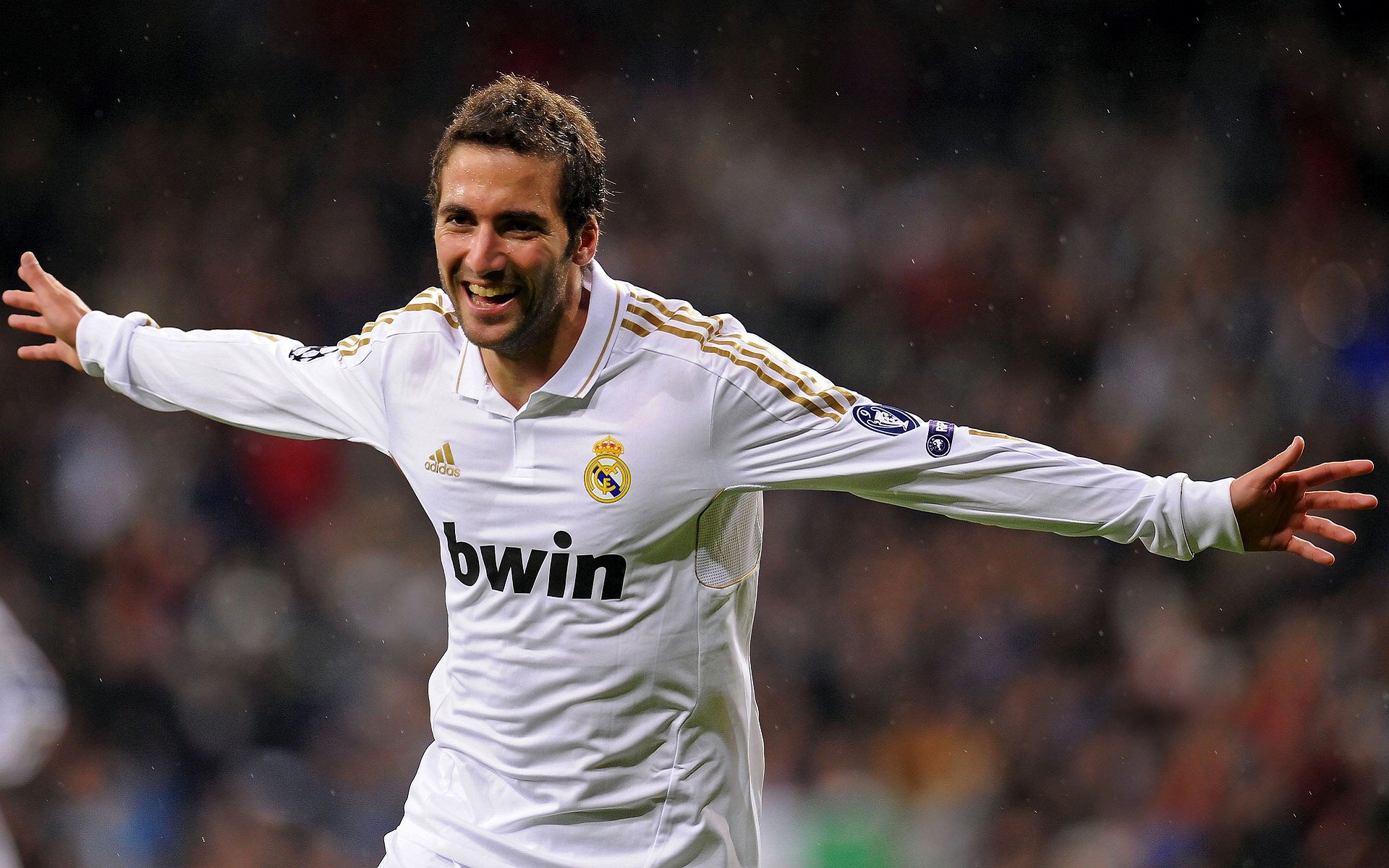 F1新赛季揭幕战焦点战，洪都拉斯车手收割比利时赛道，新王崛起还是昙花一现？